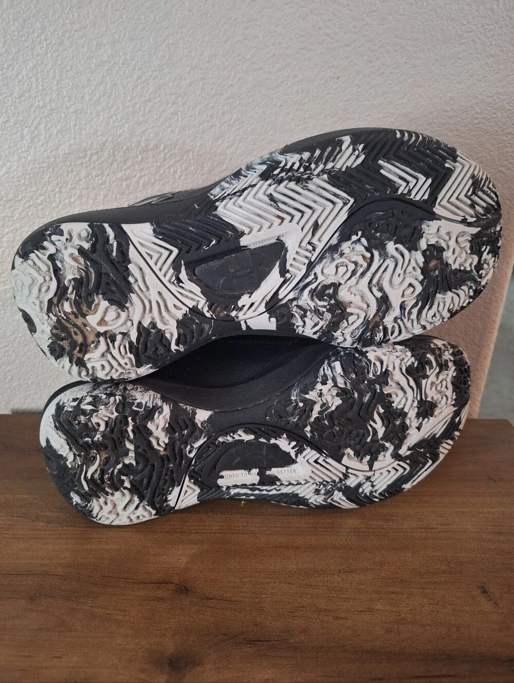 Under Armour Black With Camo Kids' Low-Top Sneakers with White Logo